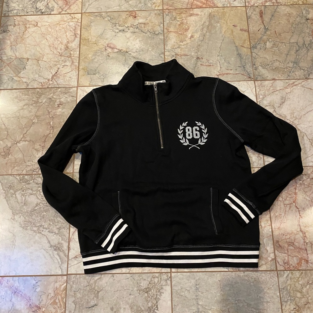 VS pink half zip hoodie